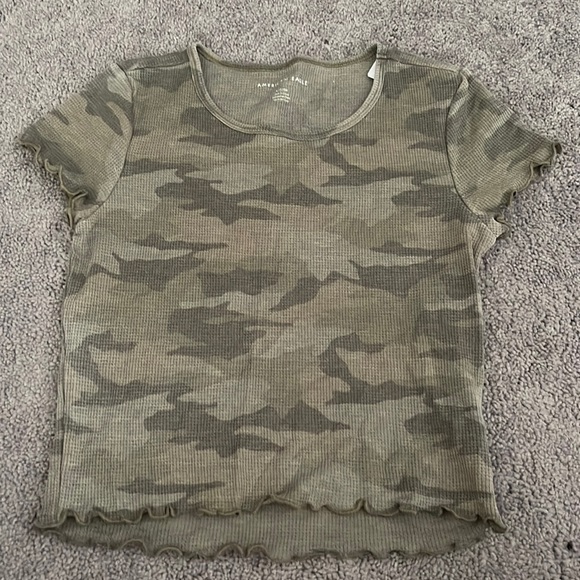 American Eagle Outfitters Tops - American Eagle Tee